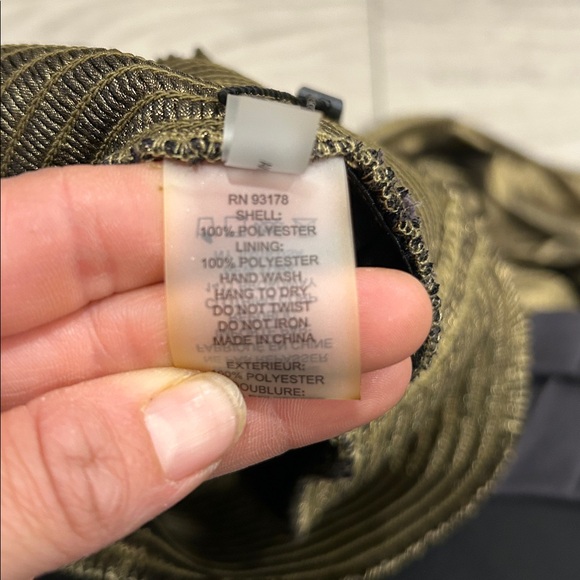 NWT ELIE TAHARI Tarnished Gold Pleated Midi Skirt Asymmetric size Small - Picture 11 of 11